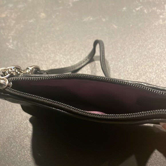 Coach wristlet - Picture 3 of 3